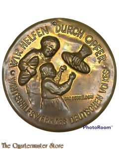 Türplakette Gau Düsseldorf: Wir Helfen durch Opfer! winterhilfswerk des Deutschen Volkes  (Door plaque Gau Düsseldorf WhW)