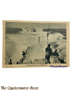 AnsichtsKarte (Mil. Postcard) U-boot jager werfen wasserbomben