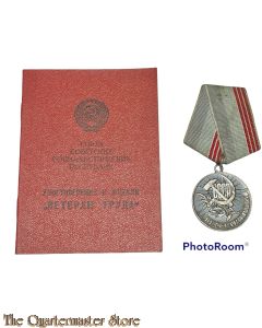 Russia - Medal "Veteran of Labour" (Russian: медаль «Ветеран труда»)with booklet 1974-1991