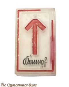 WHW DJH  'Germanische Runen' Kampf (Glass Runes, offered in 1940 by the DJH (DEUTSCHE JUGENDHERBERGSWERK)