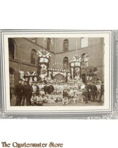 Grote foto groep soldaten/officieren in witte werkkleding viering 1913