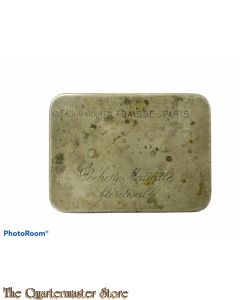 France -1940  Pochette Medicale Sterilisable (French WW2 tin for sterilisation equipment with patriotic inscription)