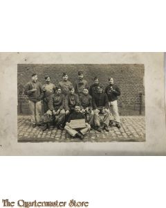 Belgium - Studio groeps portret les employes du Magasin du Corps  belgium 1910-11