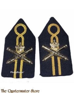 Kraag emblemen Regiment artillerie in opleiding  KMS