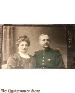 Coloured studio portret soldier and wife WK1