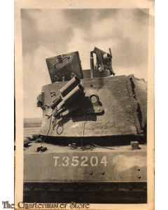Postkarte Kampf im Osten (4) Fruhjahrsslacht um Charkow 1942,einer der zur Versterkungvon den Sowjetseingesetzten englischer Panzer nach seiner vernichtung