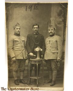 Belgium - Studio portret 2 soldiers with civilian  1918