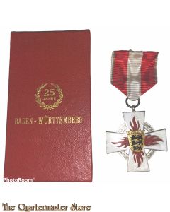 Germany - Feuerwehr Ehrenzeichen, Silber 25 Jahre, boxed (25 years Faithfull service Firedepartment) Baden Wurttemberg (boxed)