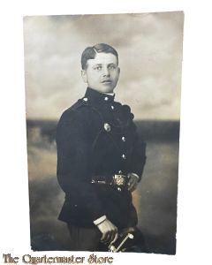 Studio photo 1911 Austrian officer holding headgear