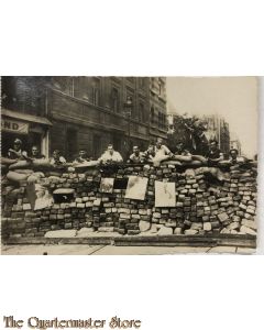 Carte Postal , Barricade Rue Saint- Jaques 
