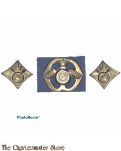 Baret embleem en schouder  Aan en Afvoer troepen (A.A.T)