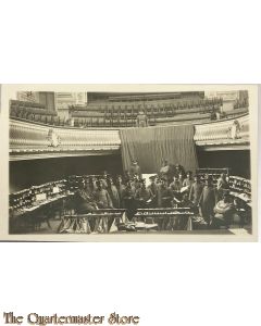 (Feld) Postkarte WK 1 Deutsche Offiziere in einem Festsaal in Lille 1914/15
