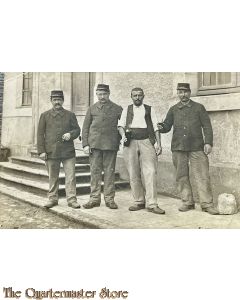 Postcard - 1914-18 French depot  soldiers drinking wine 