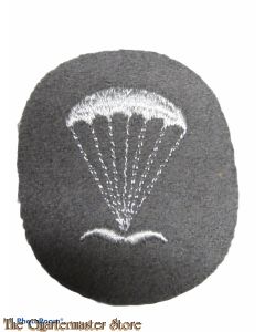 DDR - luftwaffe Laufbahnabzeichen Fallschirmdienst 1960-67
