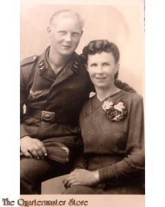 Photo (Mil. Postcard ) Luftwaffe man mit Mutter