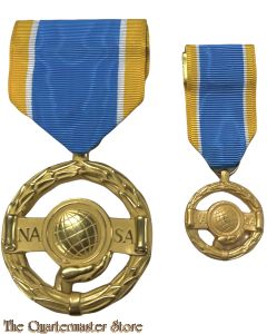 NASA Exceptional Public Service Medal and miniature 
