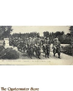 France - Postcard 102 1915 L'ARMEE FRANÇAISE. - Infanterie. - Une Section en Marche.