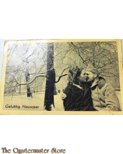 Prent briefkaart mobilisatie 1939 Gelukkig Nieuwjaar (Kussend stel)