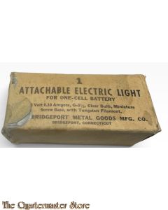 WW2 Carton box 1 Attachable electric light for one cell battery