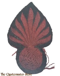 Stoffen Granaat insigne pre 1940 (in rood op zwart)