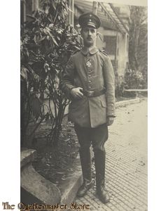 (Feld) Postkarte/Studiophoto 1916 Deutscher Soldat mit EK2
