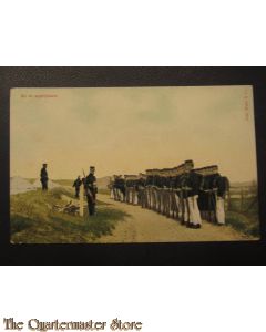 Prent briefkaart 1905 op de appelplaats