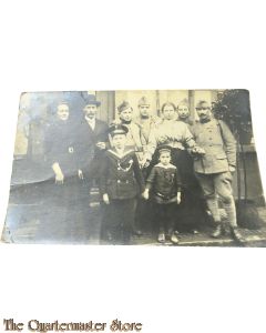 France - WW1 Postcard Soldiers and civilians 