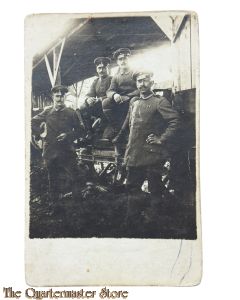 (Feld) Postkarte/Studiophoto 1917 4 Deutsche Soldaten dekoriert