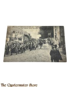 (Feld)Postkarte 1915 Französische Gefangene aus dem Bois d' Willy auf dem Marsch durch Vigneulles