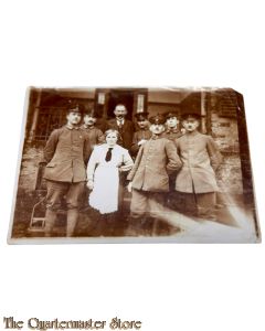 Studiophoto 1918 Deutsche Soldaten mit Zivilistin