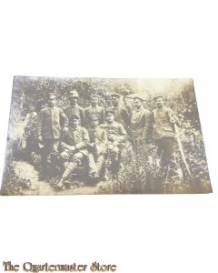(Feld) Postkarte/Studiophoto 1917 Deutsche Soldaten , einer mit Stahlhelm 