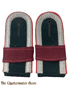 WH (Heeres) 'M36'- 'M40'  pattern NCO shoulderstraps for Artillerie-Truppen' (with red-coloured, regimental-indicator-'Laschen' )