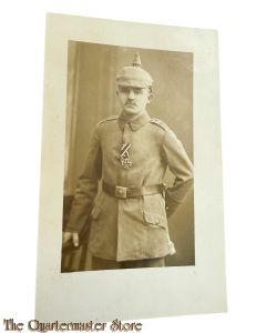 Postkarte 1915  Deutscher Soldat mit Pickelhaube und EK 2
