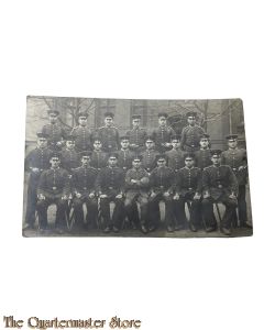 Postkarte / Studio photo 1916  Deutsche Soldaten mit Schirmmutzen