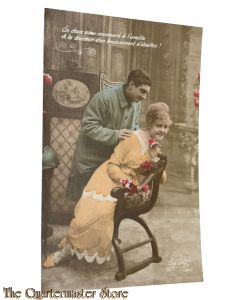 France - Postcard WW1 Un doux aveu murmure a l'oreille A la doucheur d;'un bruissement d'abeilles !