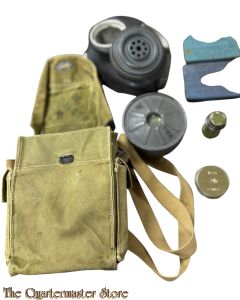 Canada - Gasmask with bag Light Service   (Canadees Gasmasker met tas Light Service)