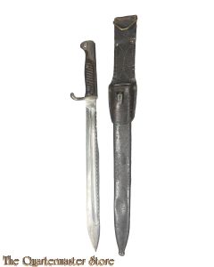 WK1 Germany. Sawback “Butcher” bayonet M1898/05 with frog