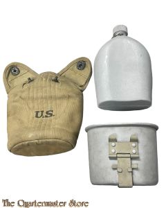 Cover M1910 with canteen and cup  (Veldfles met mok en hoes M1910)